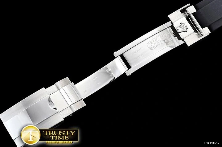 0718 ROLDYT0263D – Daytona FreshLook 913